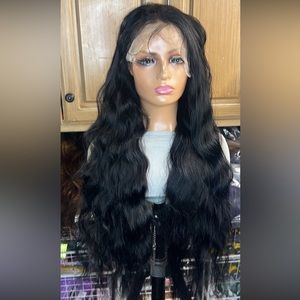 ❤️❤️Lot 2029  NEW 100% Human Hair 36”Lace Front wig this simply beautiful